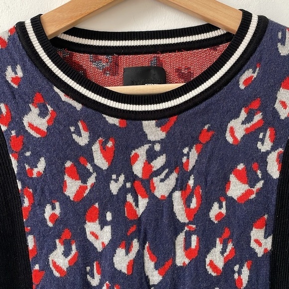 Aritzia Wilfred Free Leopard Print Sweater Size blue red black cashmere blend XS - Picture 3 of 10